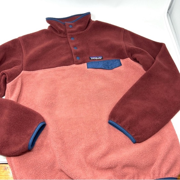 Patagonia Sweaters - patagonia re tool fleece no pockets size XS brown pink CL